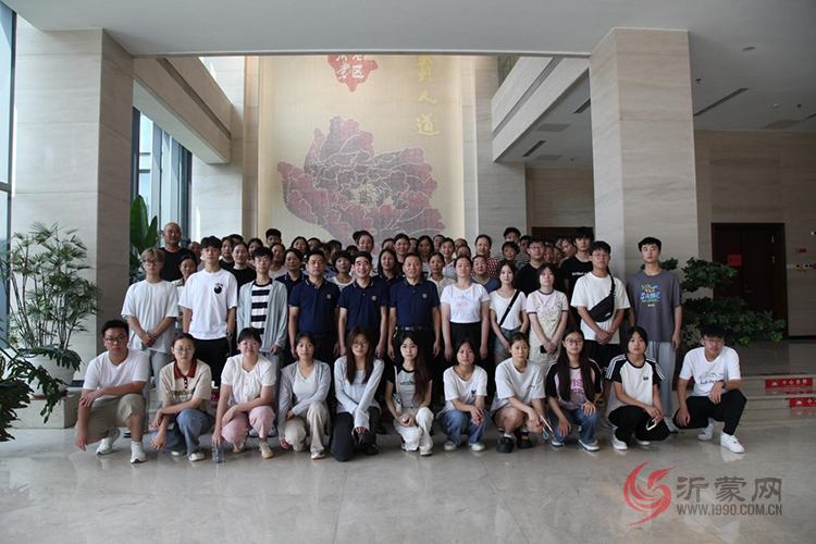 金秋送暖 筑梦未来│临沭县总工会“金秋助学”行动温暖启航  